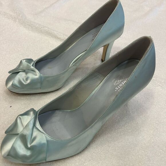 Blue Satin Heels with Iridescent Finish - Picture 2 of 6